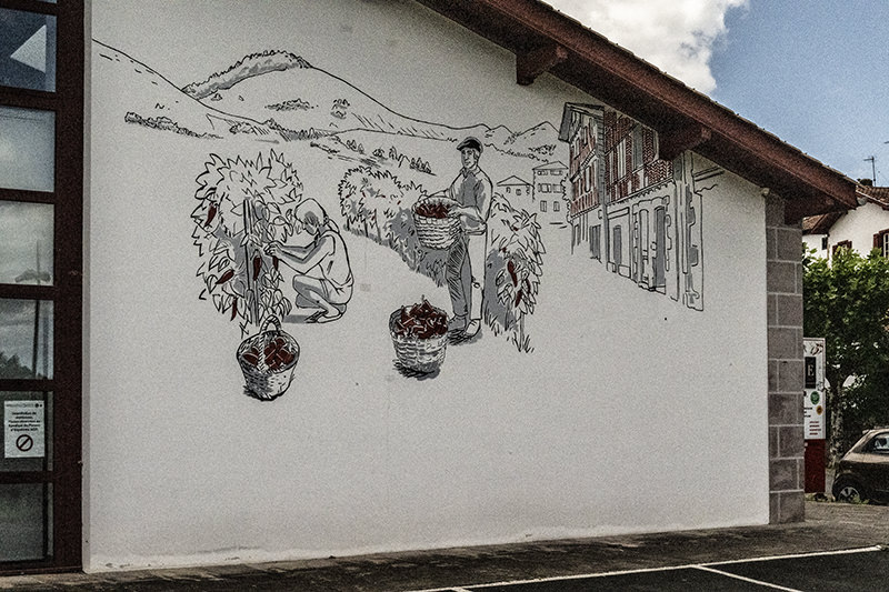 Hauswand in Espelette | © Bert Schwarz 2026