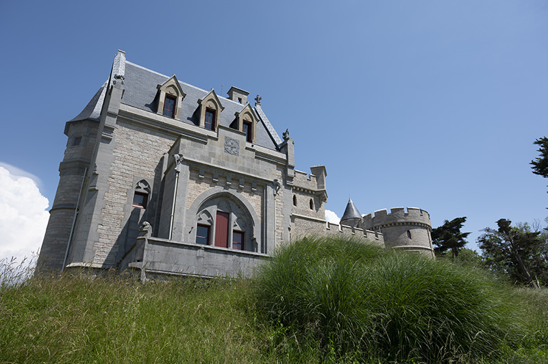 Wiese, Büsche, Château d'Abbadia, Hendaye | © Bert Schwarz 2023