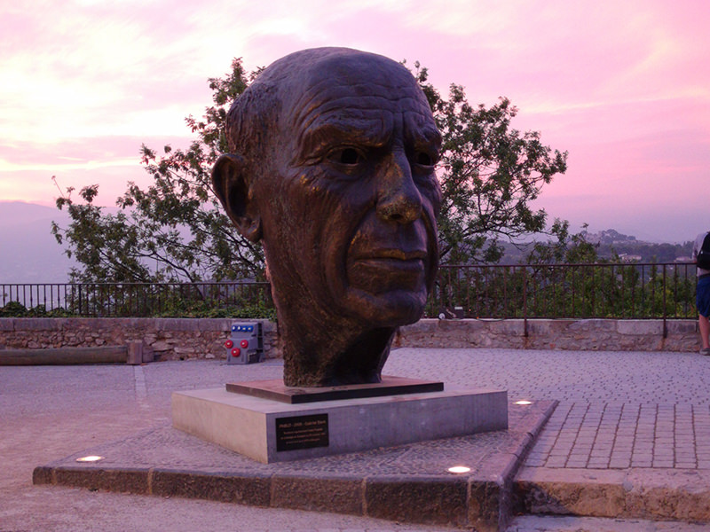 Denkmal, Kopf von Picasso, Abendstimmung | © Bert Schwarz 2019