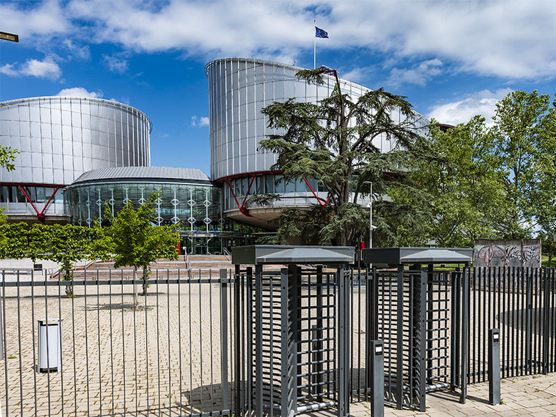 Haupteingang, Europäischer Gerichtshof für Menschenrechte, Strasbourg | © Bert Schwarz 2022
