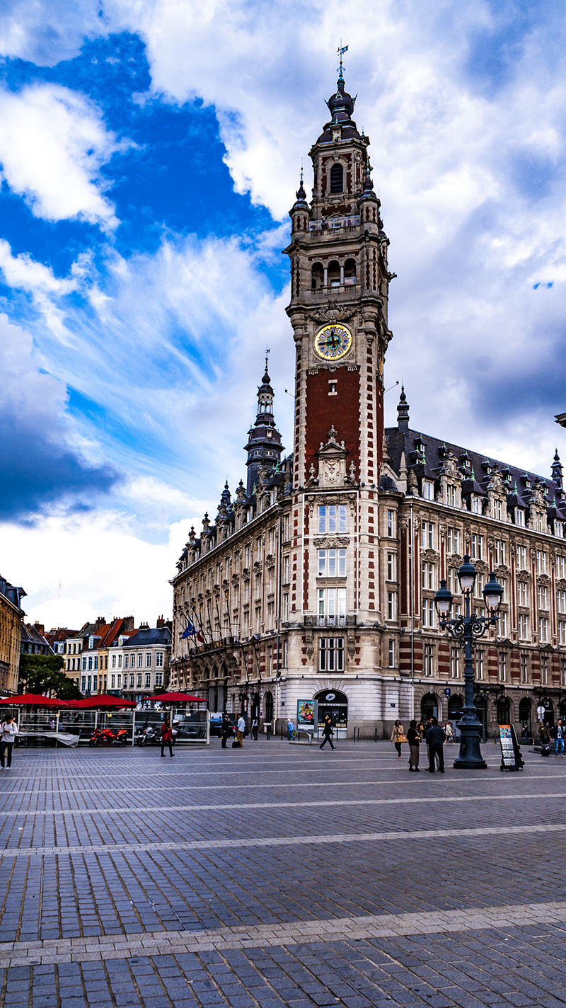 Lille, Rathaus, Platz, Menschen | © Bert Schwarz 2014